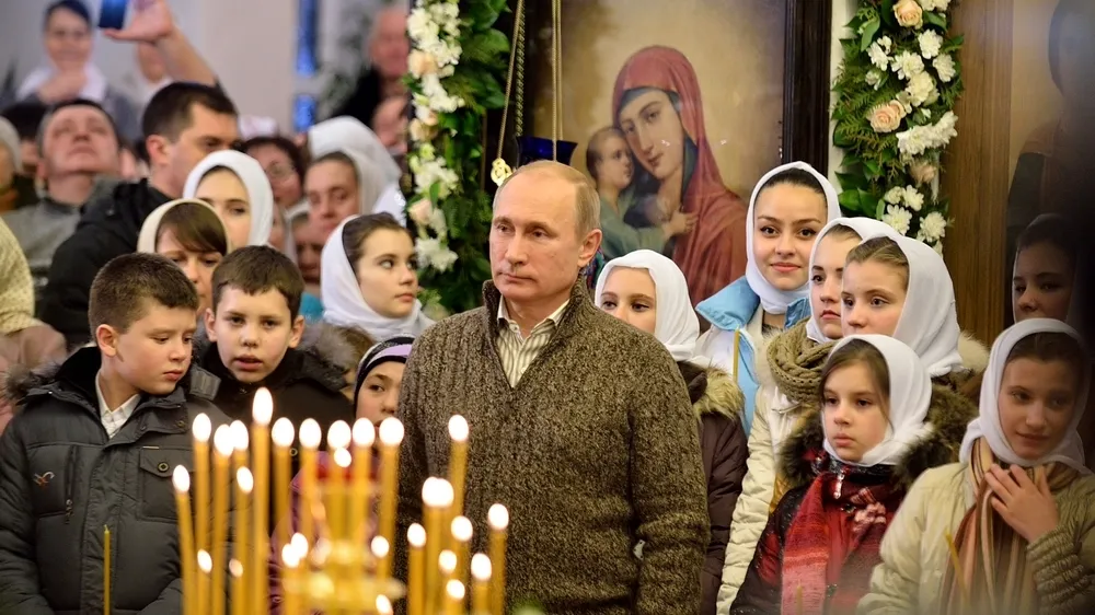 Der Präsident beim Weihnachtsgottesdienst in der Kirche des Dorfes Otradnoje, Gebiet Woronesch