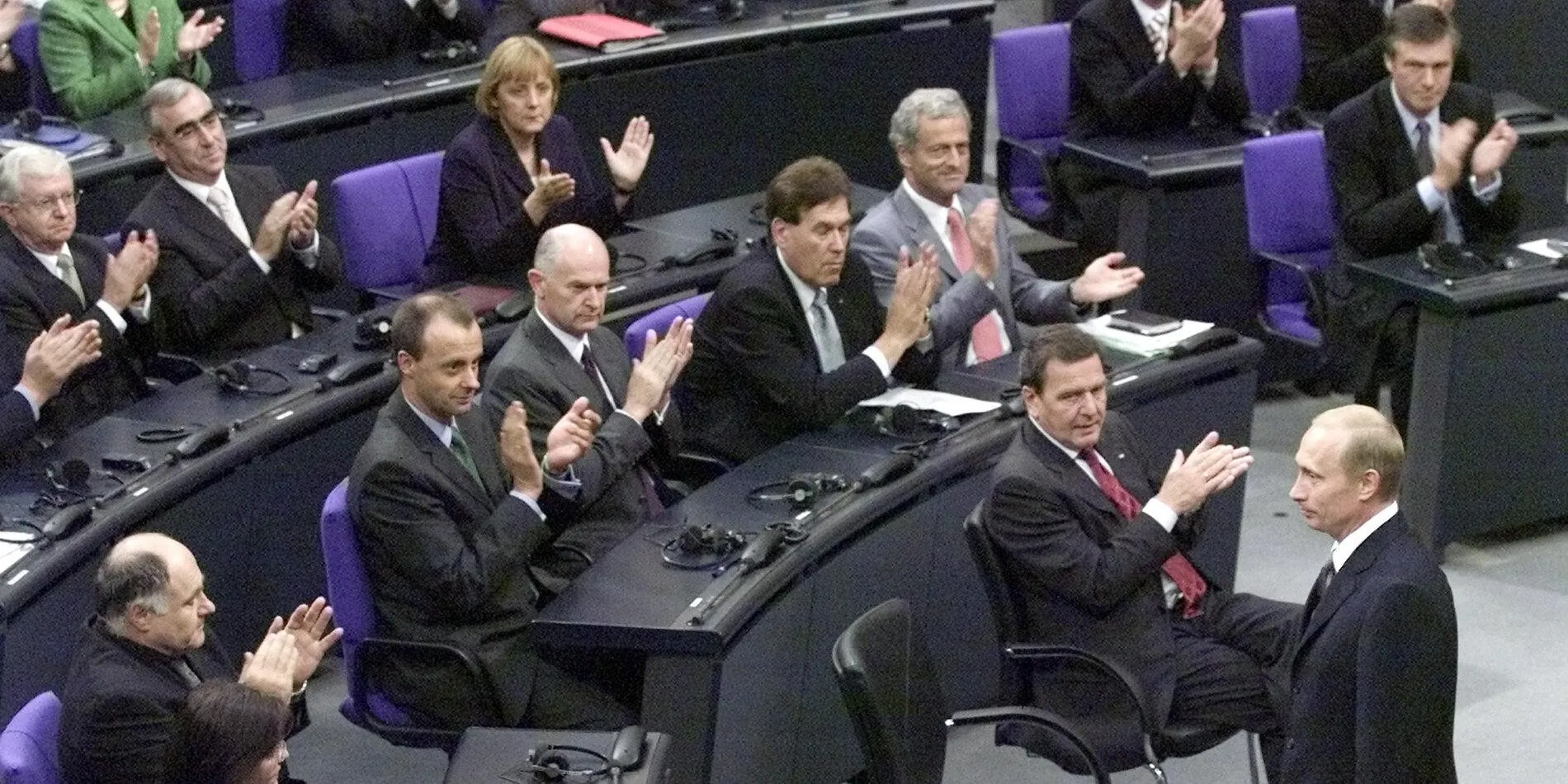 Vladimir Putin in the Bundestag, 2001